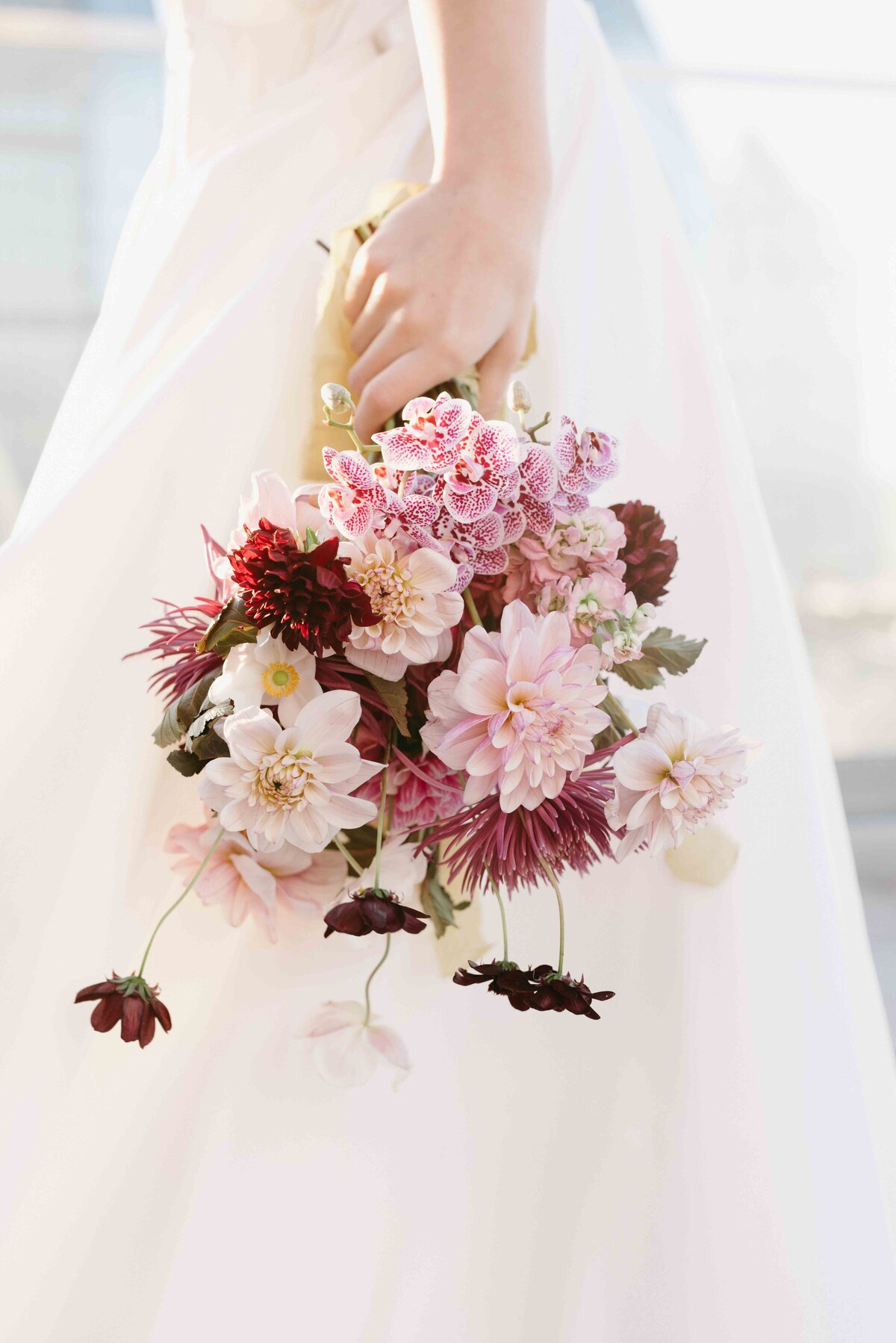 bold-pink-and-crimson-bridal-bouquet