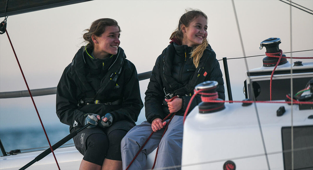 beneteau-first-24SE-exterior-3