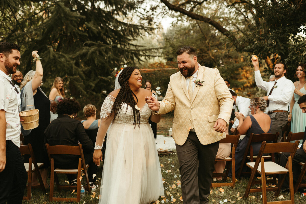 sarah+russell-backyard-wedding-429
