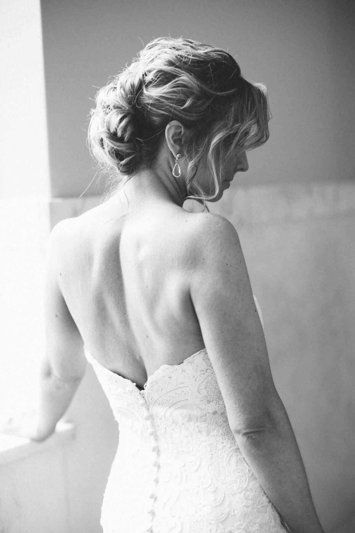 HeatherGettingReady-84