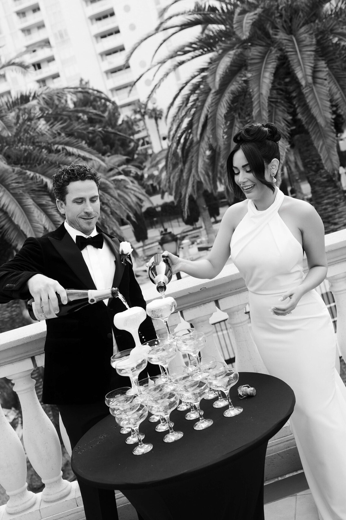 8riskyexposure_andrea-george_las-vegas-elopement-photography