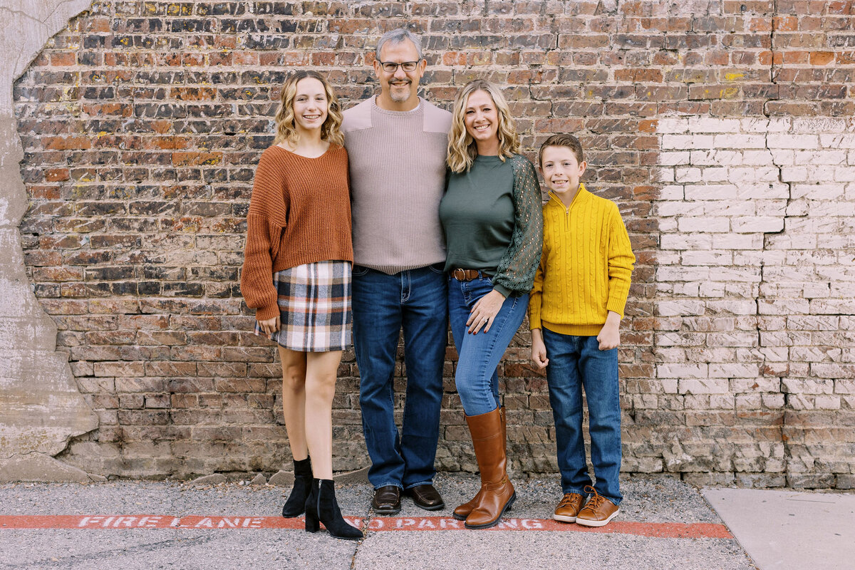 30-downtown-north-texas-family-session