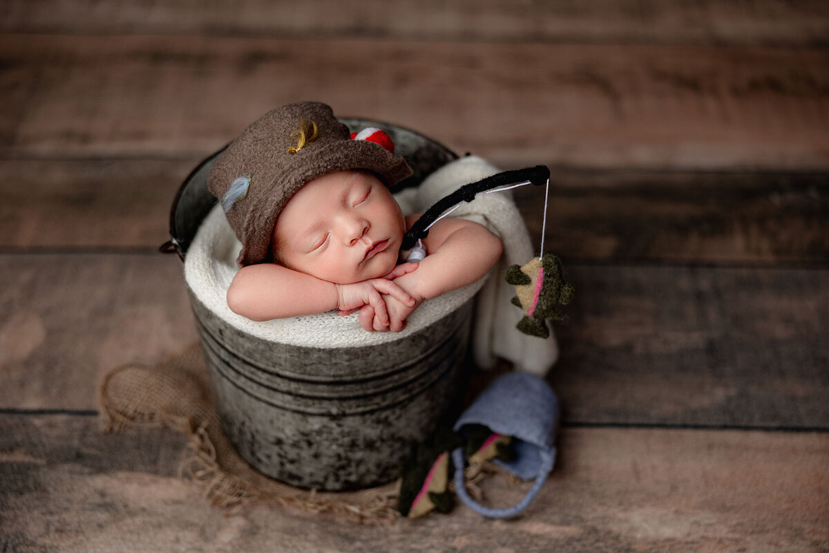 michigan newborn photographer, near charlevoix, near traverse city, best newborn photographer, best maternity photographer, near petoskey, near gaylord, near harbor springs, studio photographer30