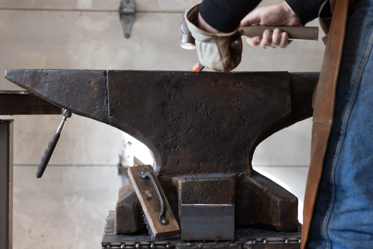 ct-brand-photography-blacksmith-anvil-1