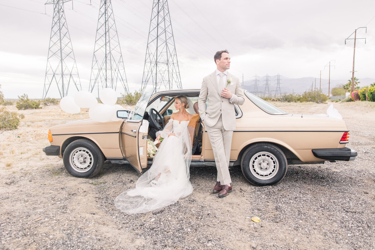 The Estate at Via Las Palmas Palm Springs Light and airy spring wedding southern california wedding venue luxury photography-209