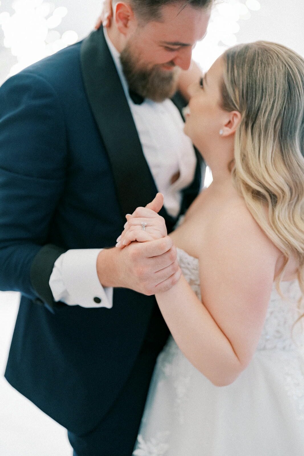 W8-Wedding-events-Deer-Creek-Shelly-and-Alexander-2024-09-28-2500px-1179