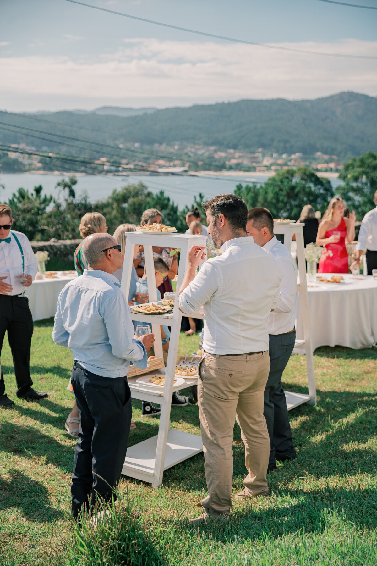 Spanish Wedding Villas | cocktail hour on the Spanish coast