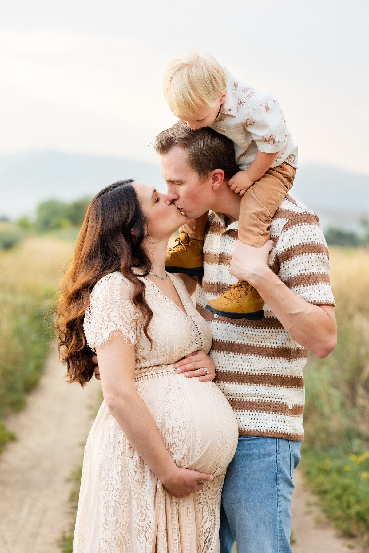 Denver-maternity-and-family-photographer