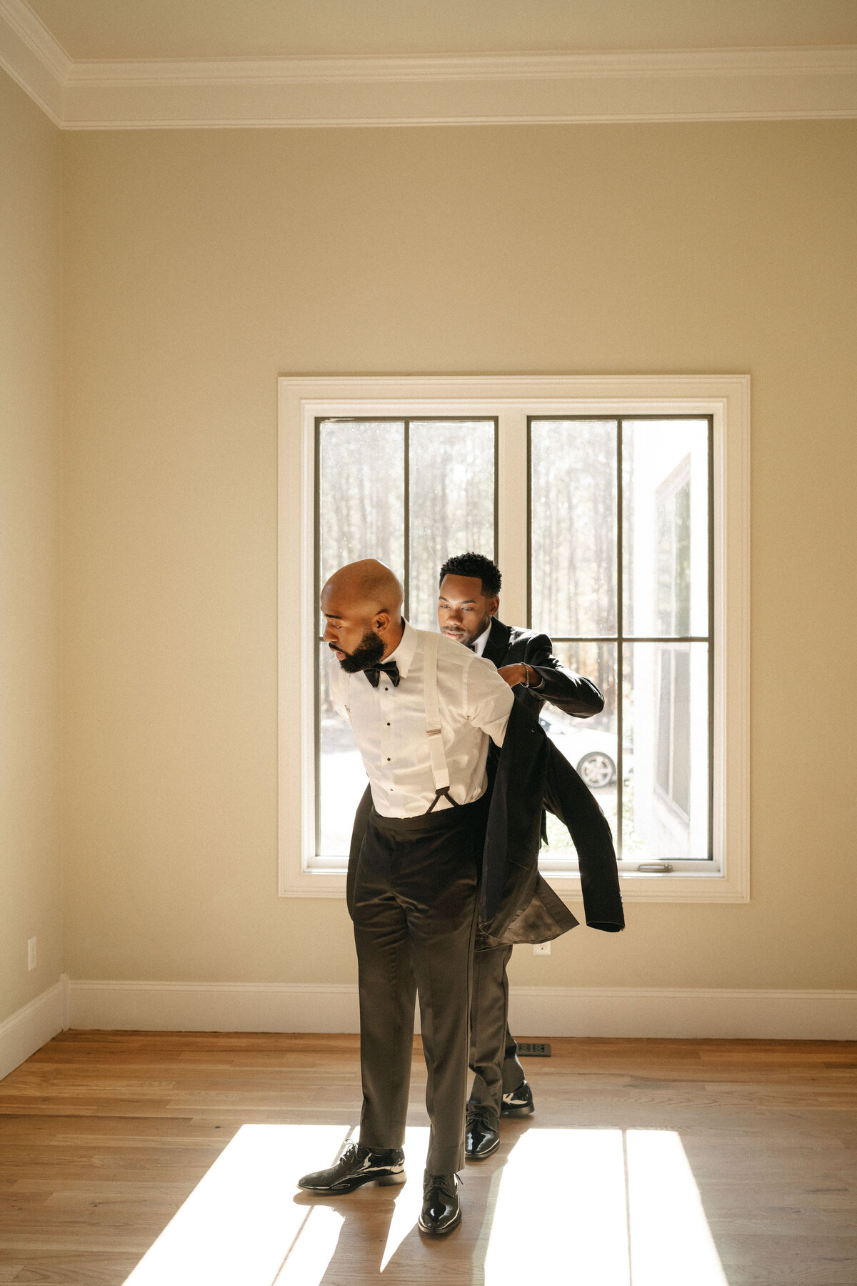 MORELOVEPHOTOGRAPHY_GETTINGREADY_BRADFORDWEDDING-25