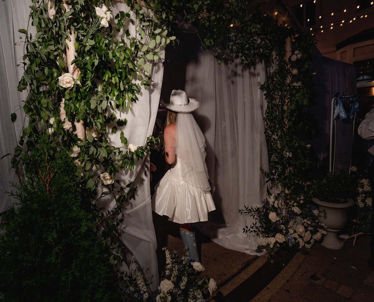 LaurenCorbinWeddingPreviews192