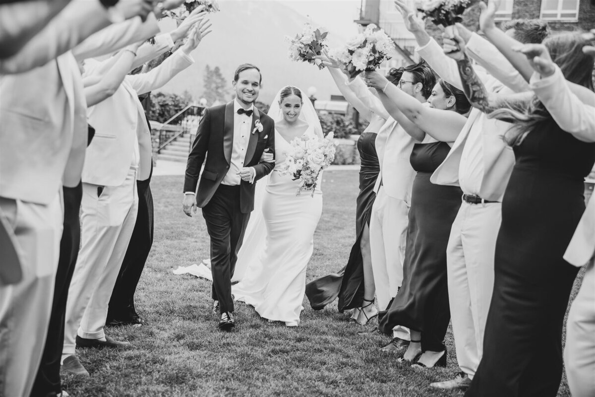 calgary-wedding-photographers-nicole-sarah-fairmont-banff-springs-ON-193_websize