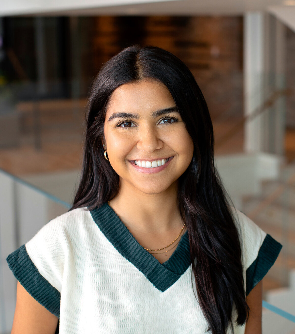 Avina Patel - 070A5358- cropped