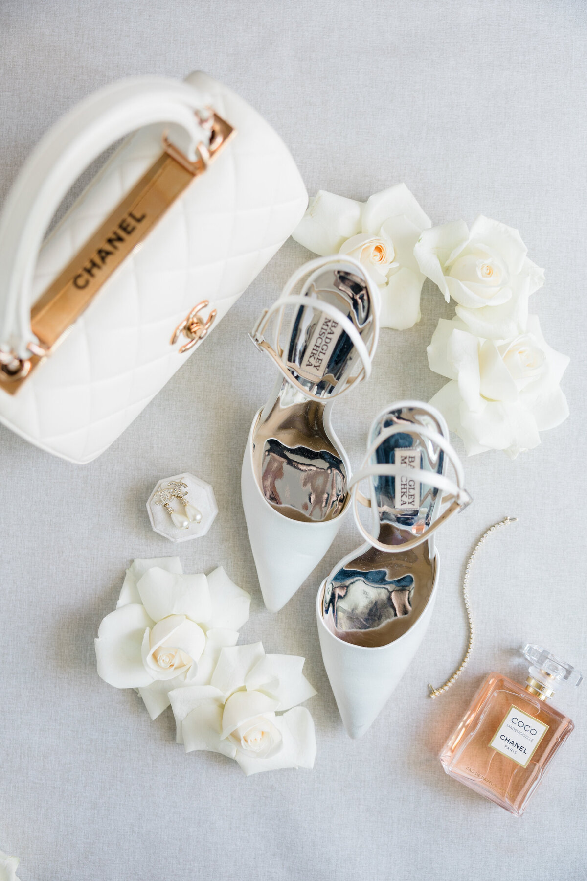 Lexi Benjamin Photography_Waldorf Astoria Chicago Wedding_09.21.24-4