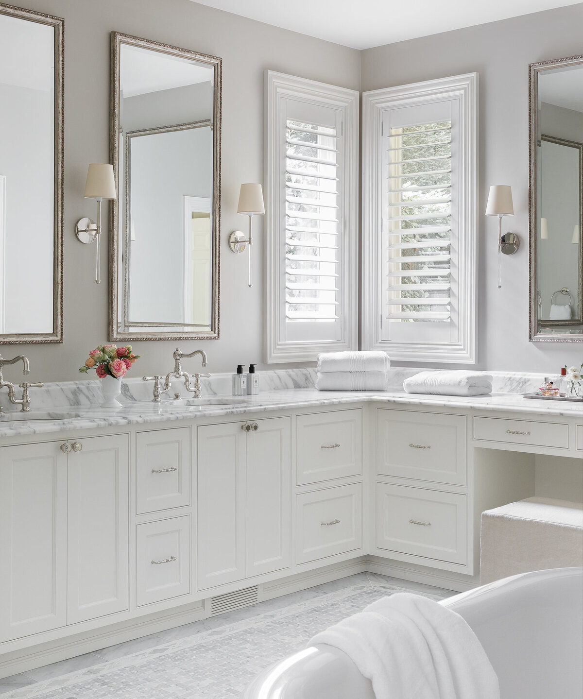 classic-white-bathroom-double-sink