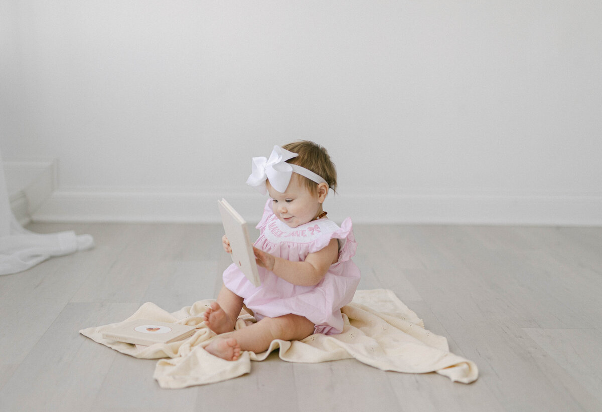 knoxville-family-photographer-the-white-room-studio-malin-portraits-90