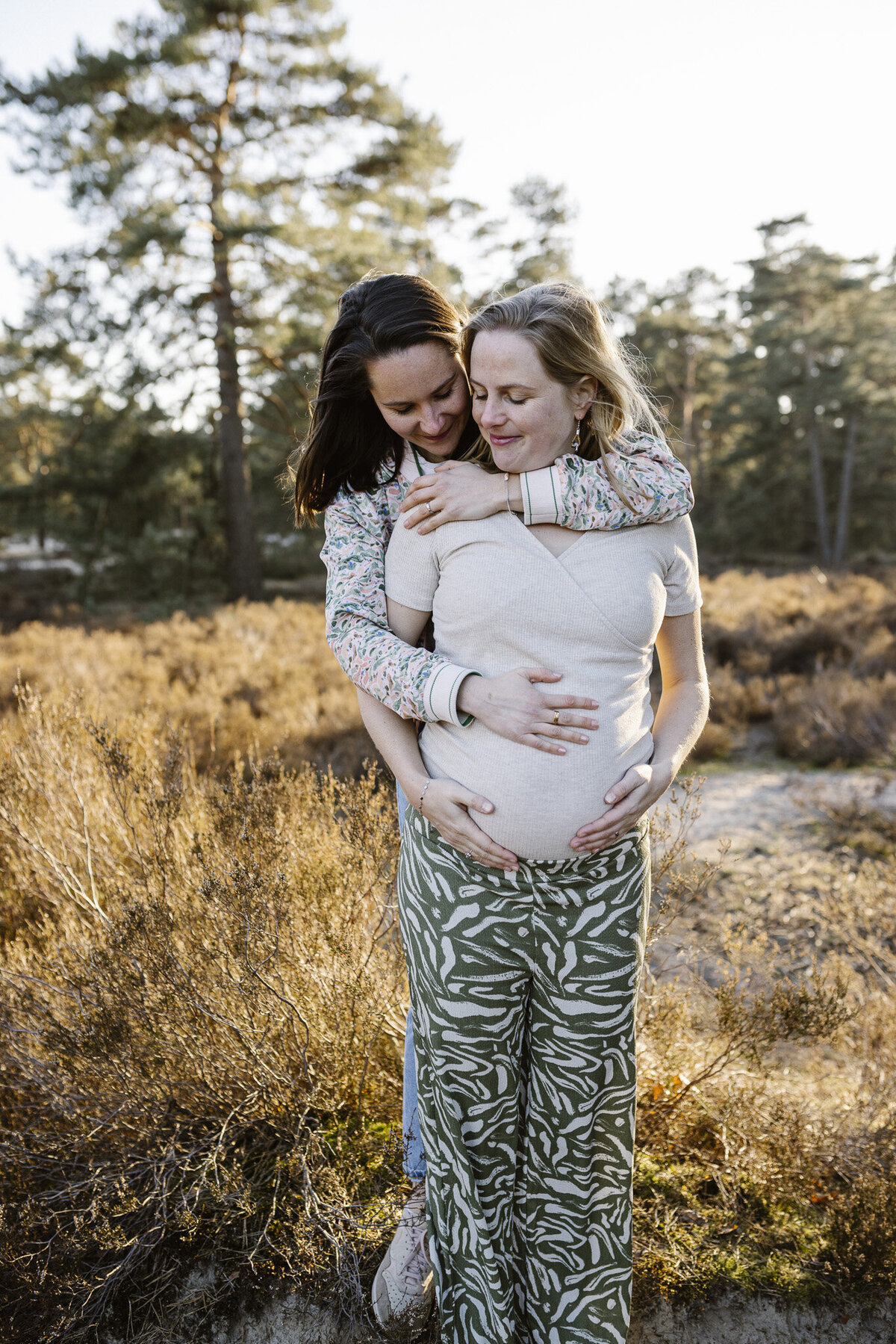 WEB - Merel en Iris Zwangerschapsshoot Soesterduinen | Samantha Bosdijk Photography-45