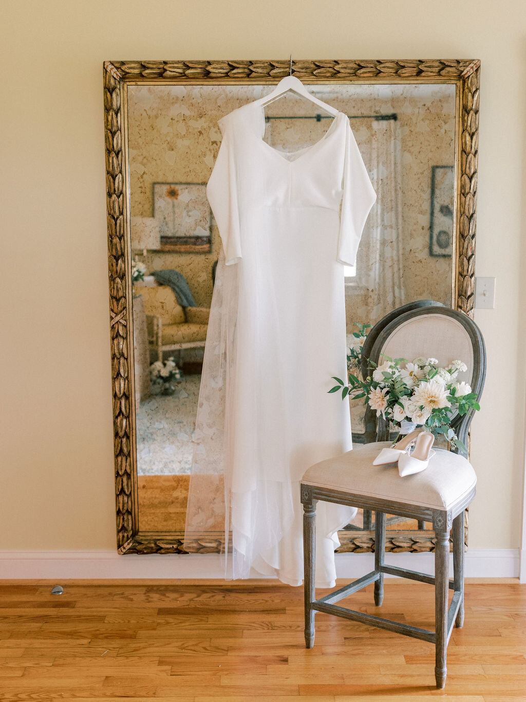 Leslie&Ricardo_EarlyMountainVineyardWedding_SneakPeek-9