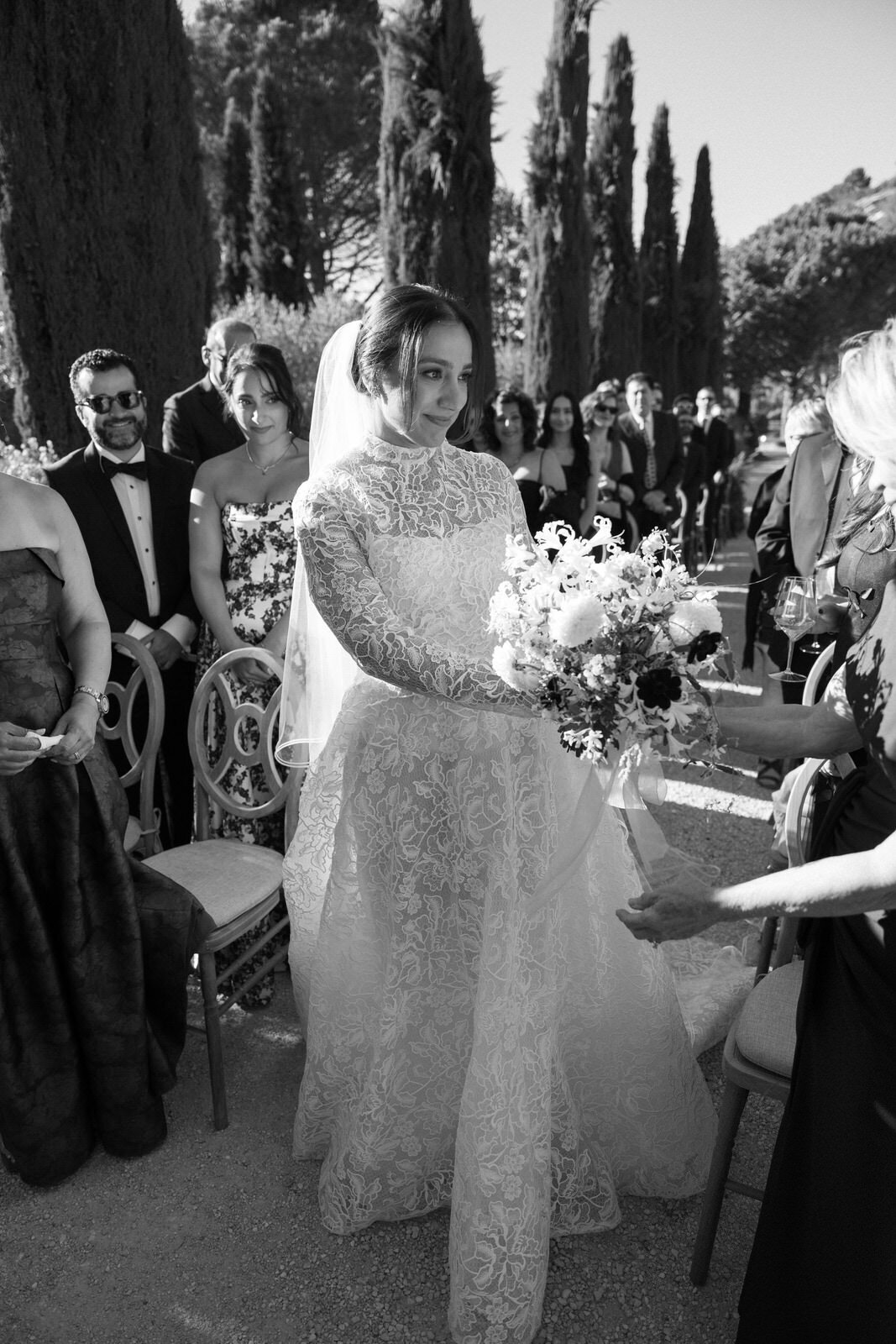 Flora_And_Grace_Provence_BastideDeMarie_Editorial_Wedding_Photographer (718 von 2213)