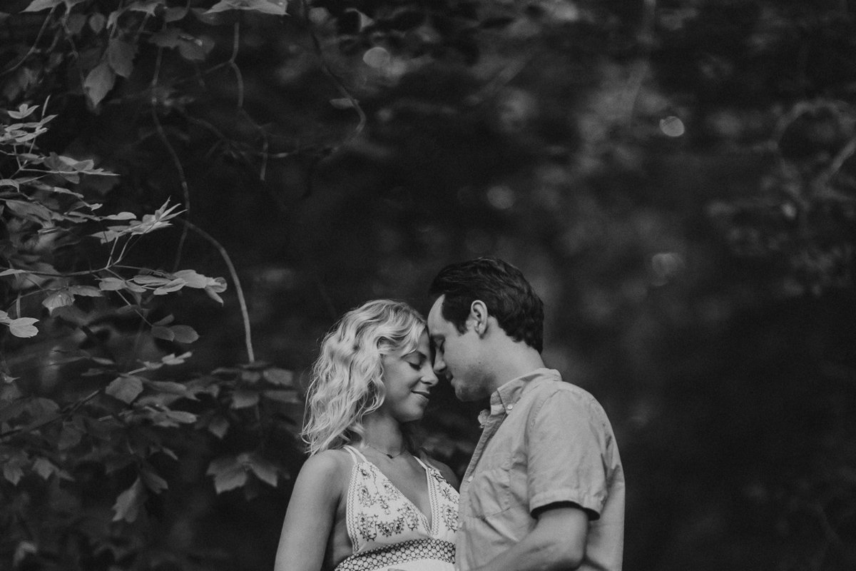 5_Maryland-Summer-Boho-White-Dress-Maternity-Couple-Woods