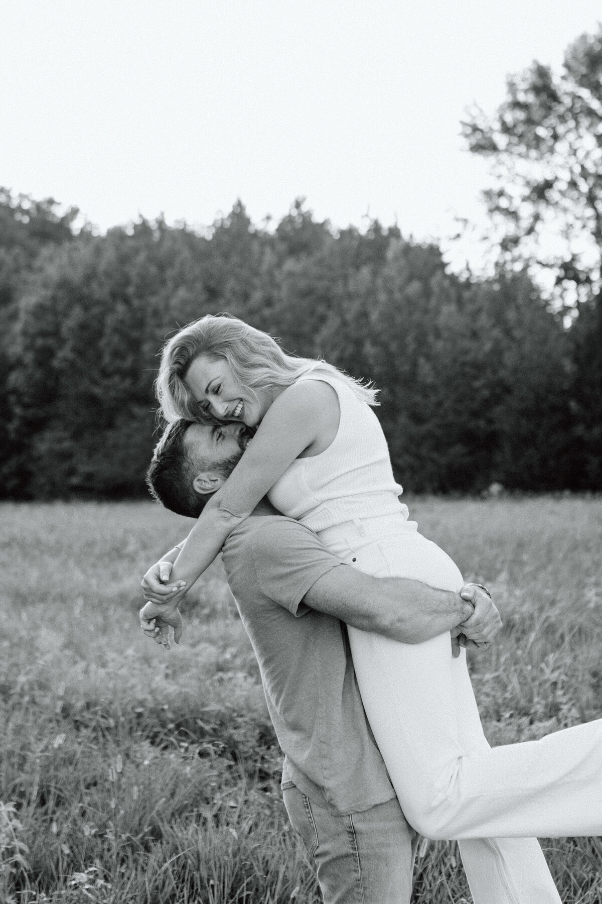 Arkansas-Couple-Hannah-and-Jordan-4V9A3630-2