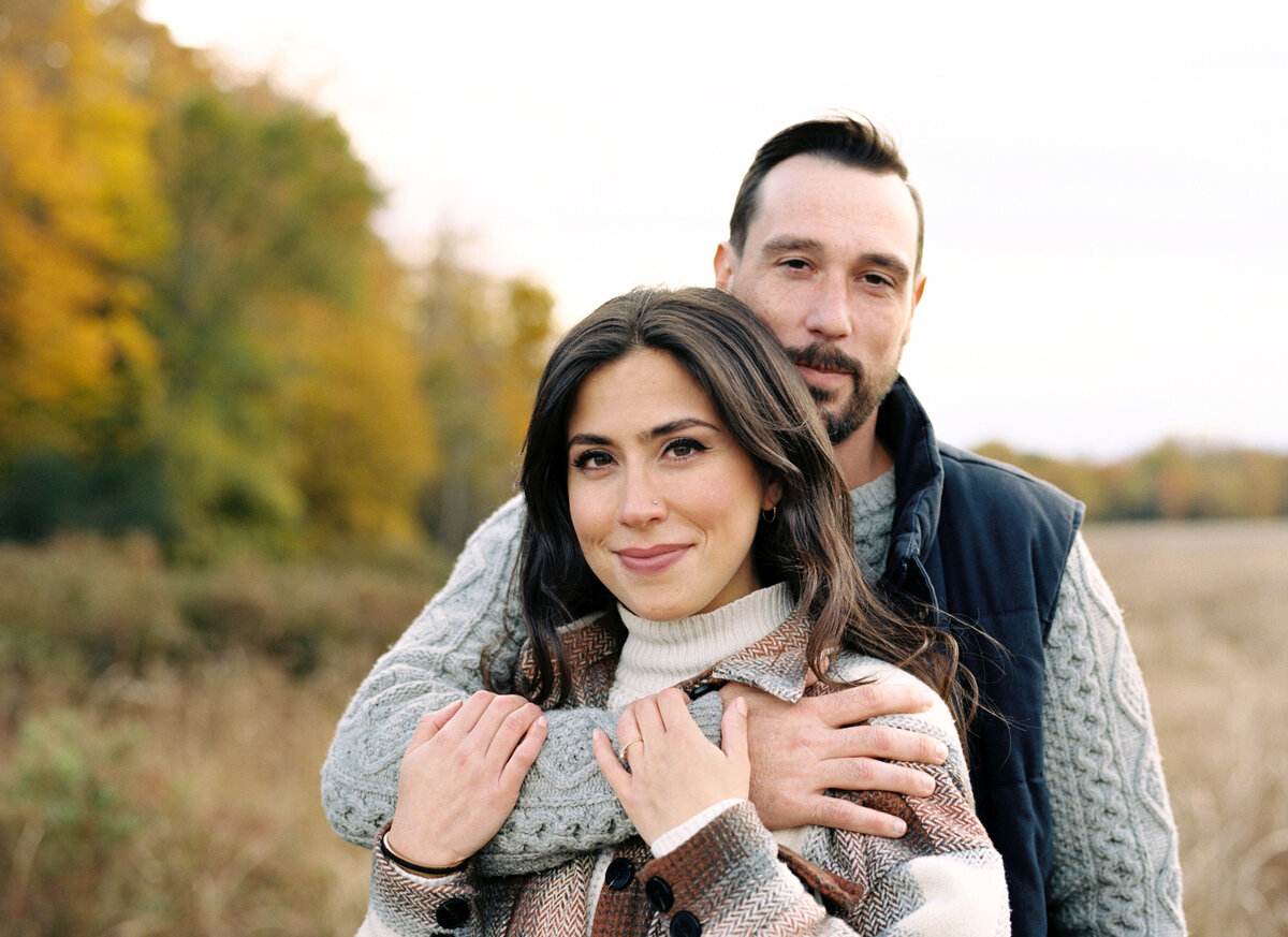 fall-outdoor-engagement-session-pec