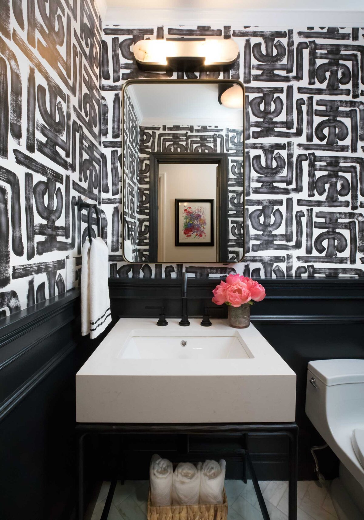 02-Claudia-Giselle-Design-Henry_Powder_room_bold wallpaper