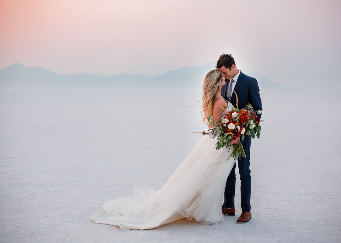 180830_Jenn&BenBridals_BonnevilleSaltFlatsUtah_AnjaJensenPhotography_001-107