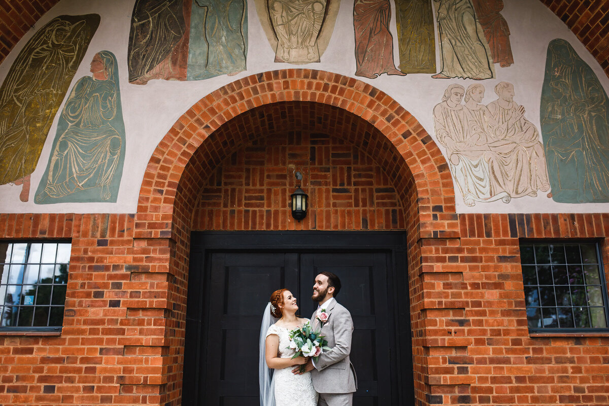 Natural Wedding Photographer Kent_CL elliharry - The lorship pub-london wedding-119-1