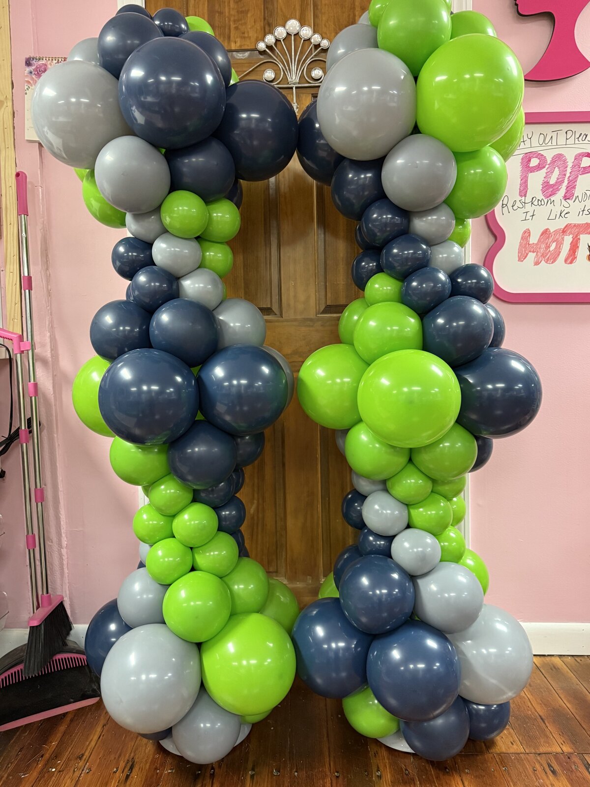 party decor - balloon installations - kids parties - Massachusetts -268