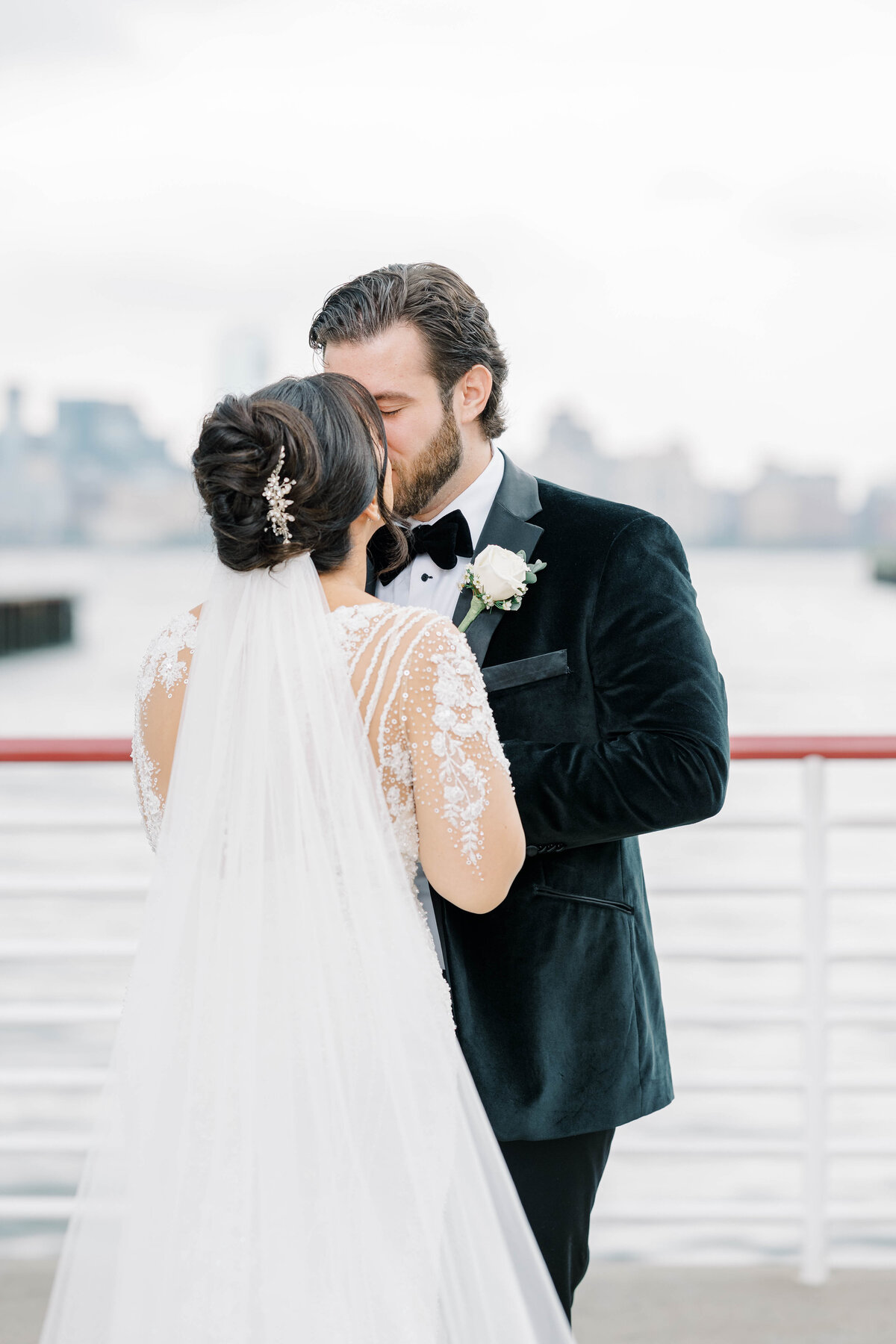 Adriana_and_Rommy_Sneak_Peek_MTA-58 (1)