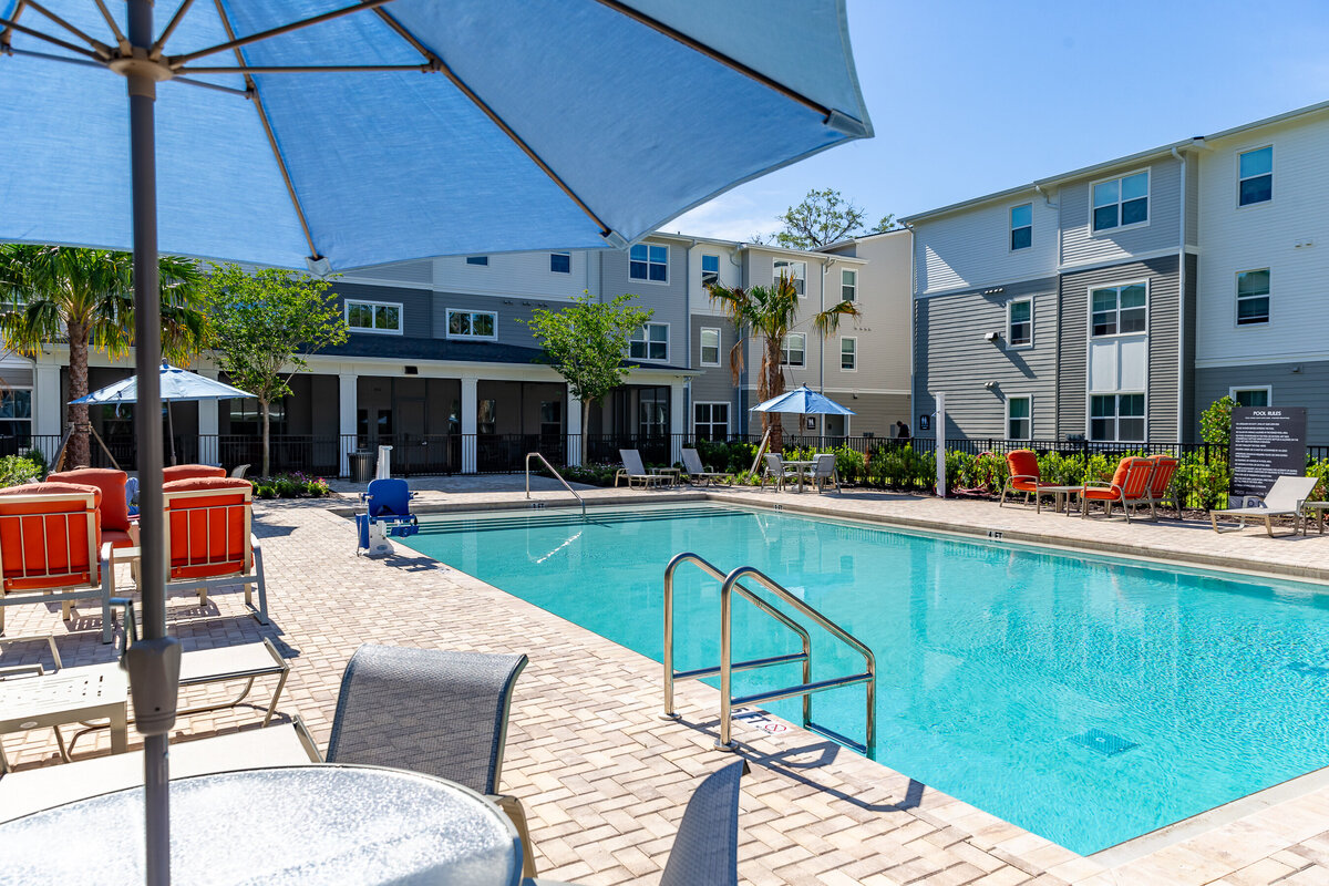 042324ROCHESTERPARK-14