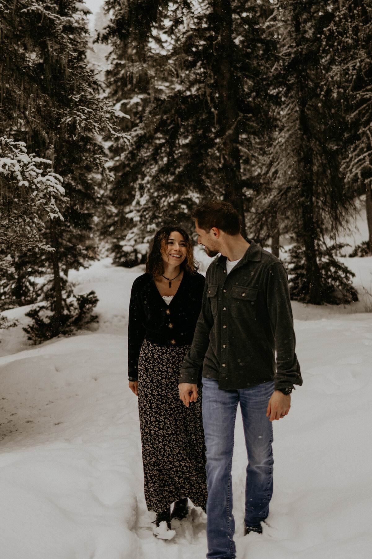 snowy-jemez-springs-photo-shoot-new-mexico-11