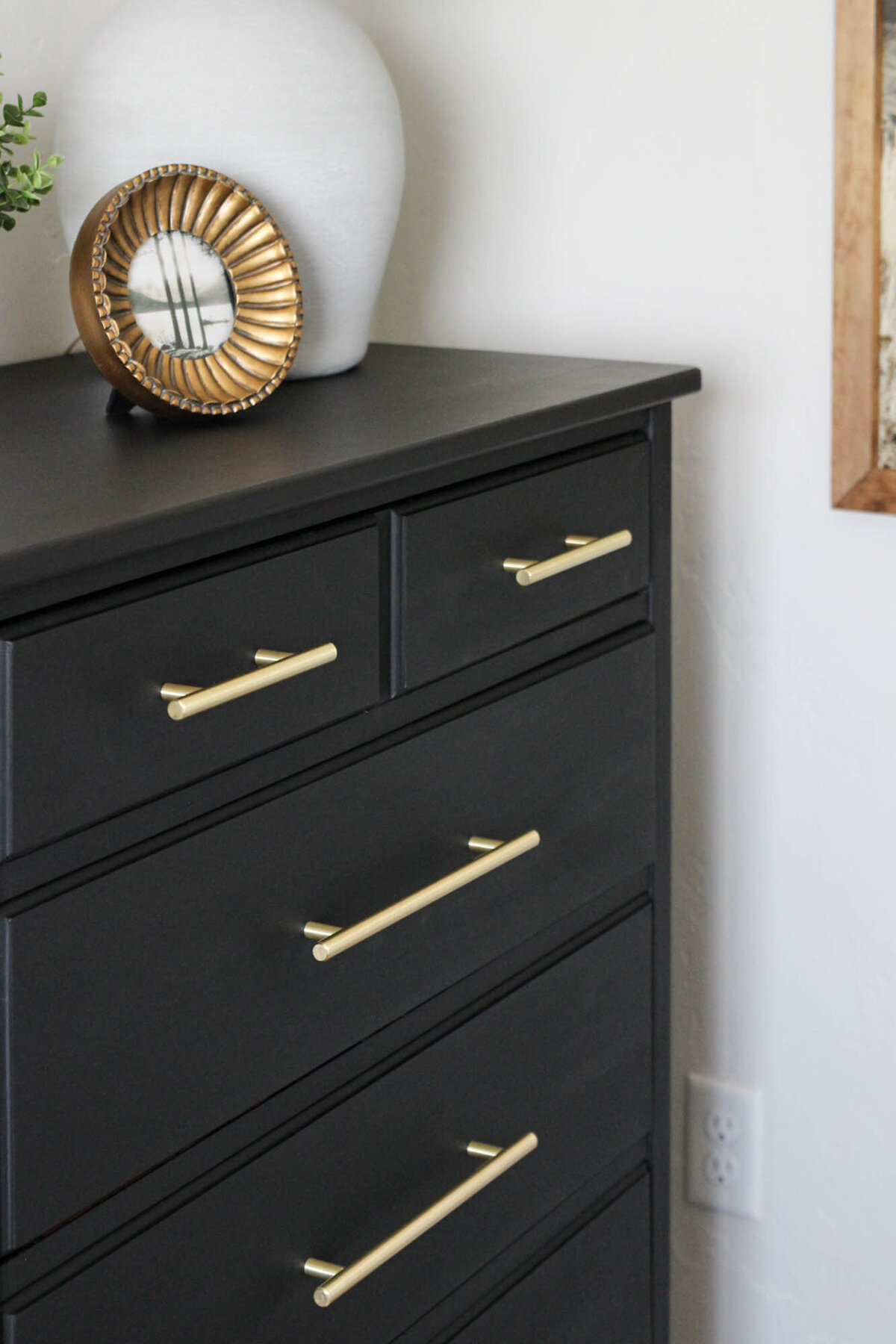 Guest Bedroom Dresser Makeover by The Wood Grain Cottage-7001