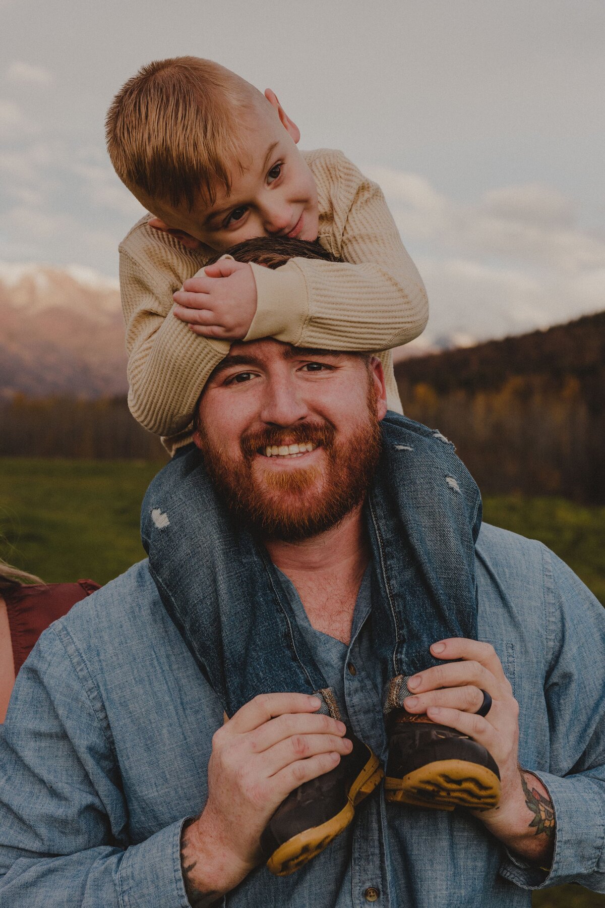 9L0A0240Alaska_EagleRiver_FamilySession