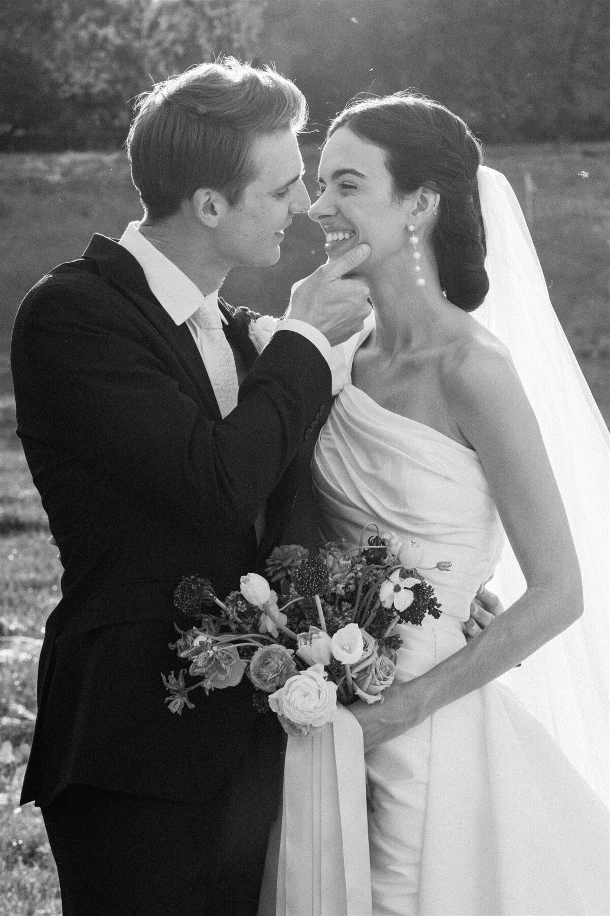 Omaha-wedding-photographers-Zenia-4873
