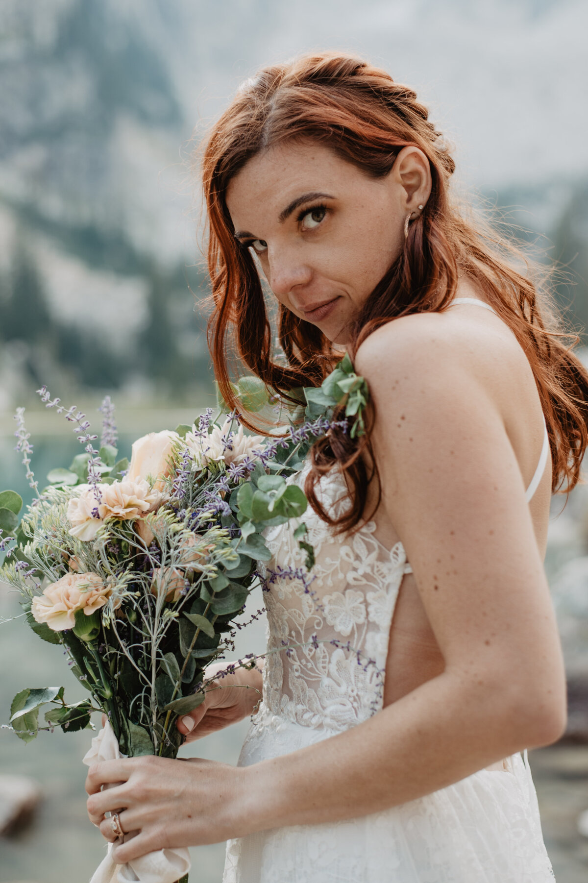 Jackson Hole Photographers capture bride holding bouquet