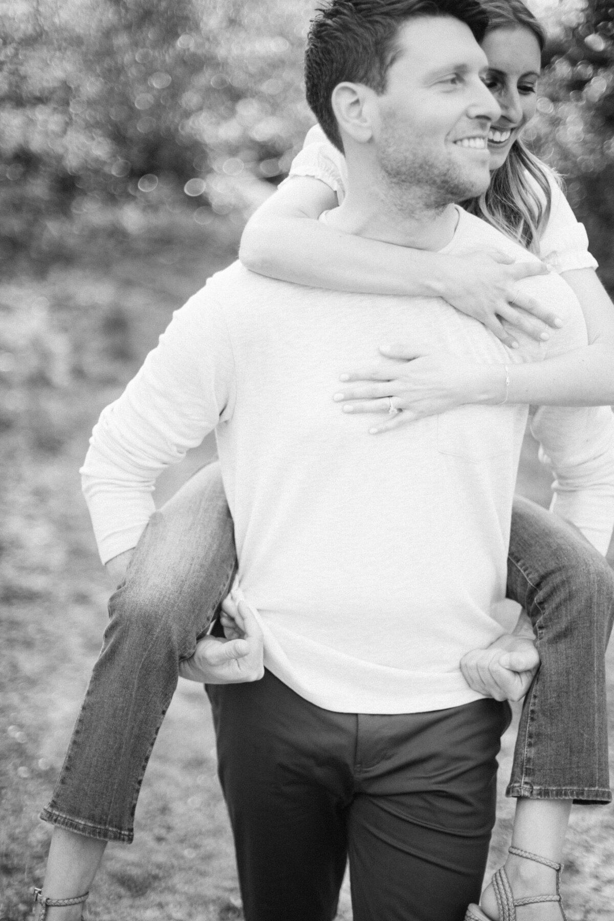 centralparkengagementsession-nycengagement-summerengagementnyc-felixfeyginphotography-024