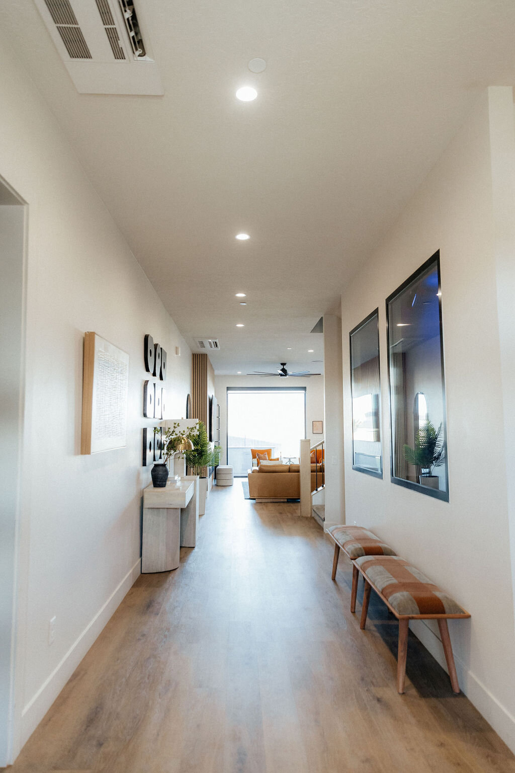 Beezah_FrankiesPlace_ALL-239