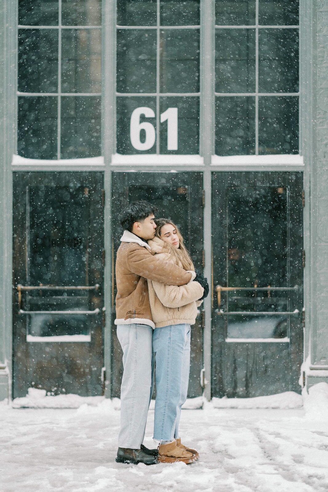 E10-Winter-snowy-engagement-photoshoot-in-Toronto-Zhan-and-Tina-2025-02-16-2500px-1027