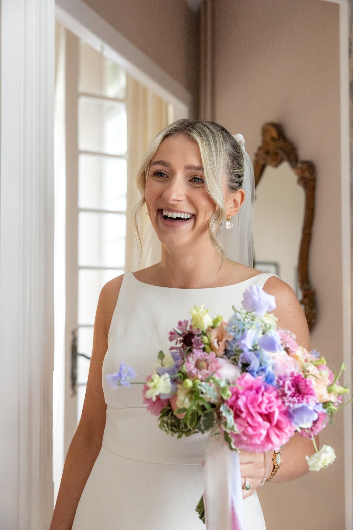 bride-holding-wedding-bouquet-france