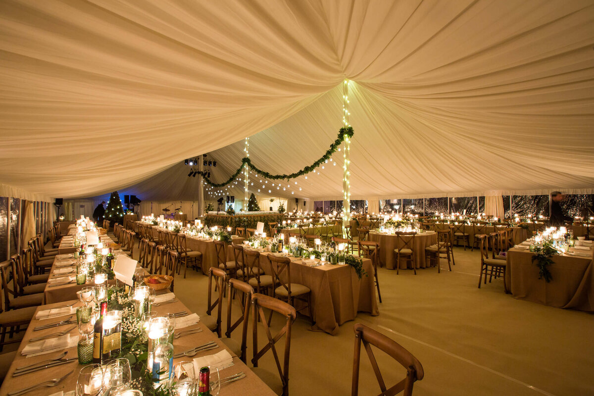 20 Winter Wedding Marquee