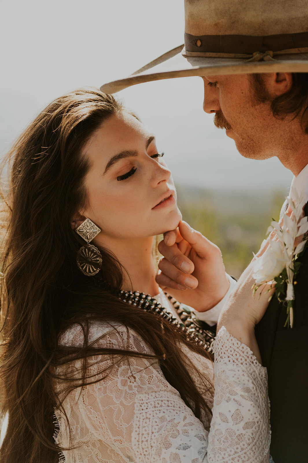 western-boho-glacier-park-elopement-presley-gray-photo-9444
