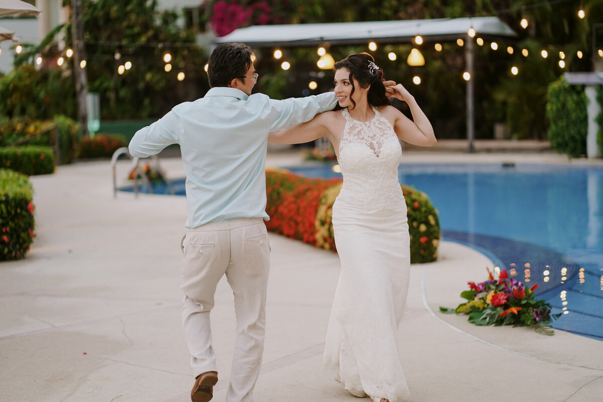 Nicolle-y-Taylor-Manuela-Antonio-Costa-Rica-Wedding-Planner-55