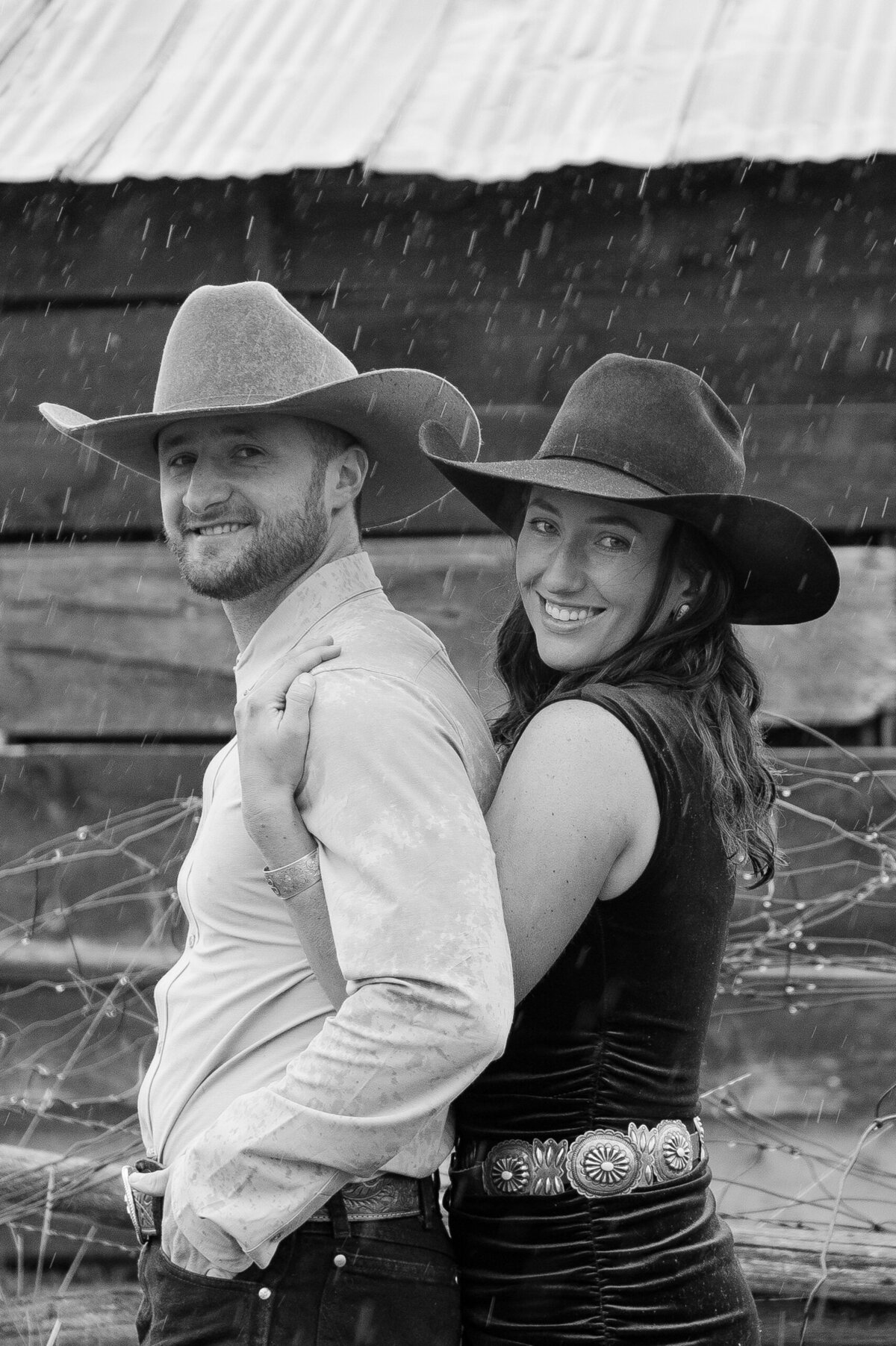 presley-gray-photo-montana-western-style-engagement-4195-3
