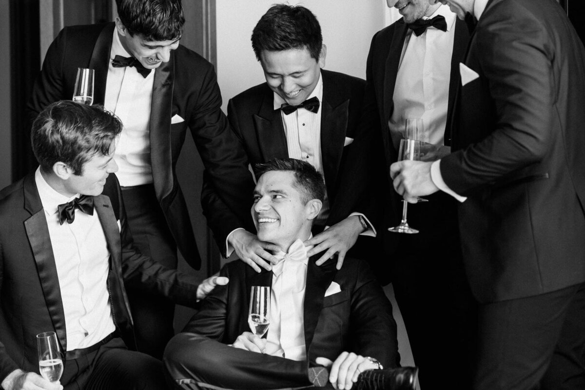 W7-Wedding-Photos-Emily-and-Michael-2024-05-26-2500px-1044