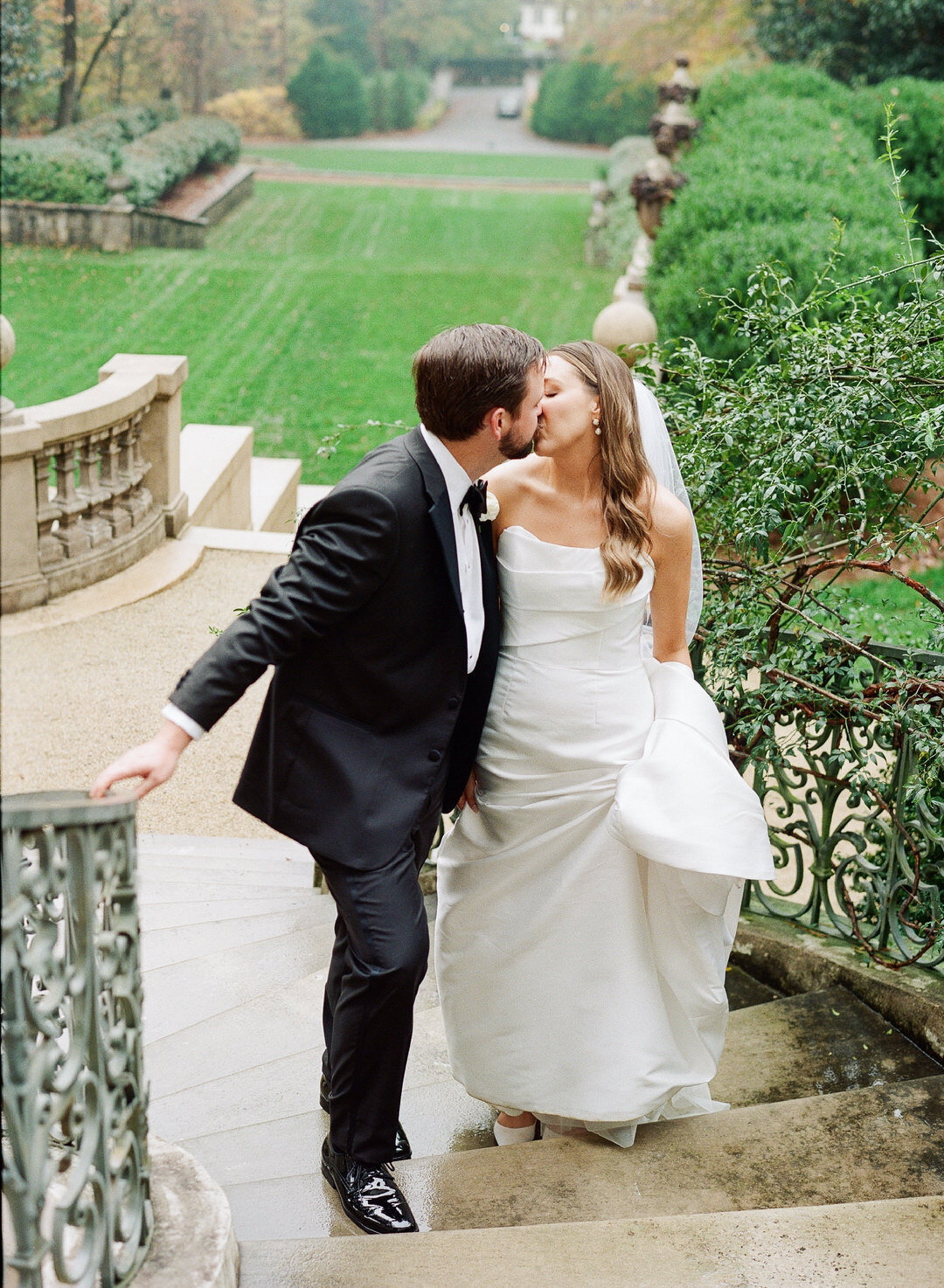 Atlanta-Georgia-Swan-House-Wedding-Photographer-0021