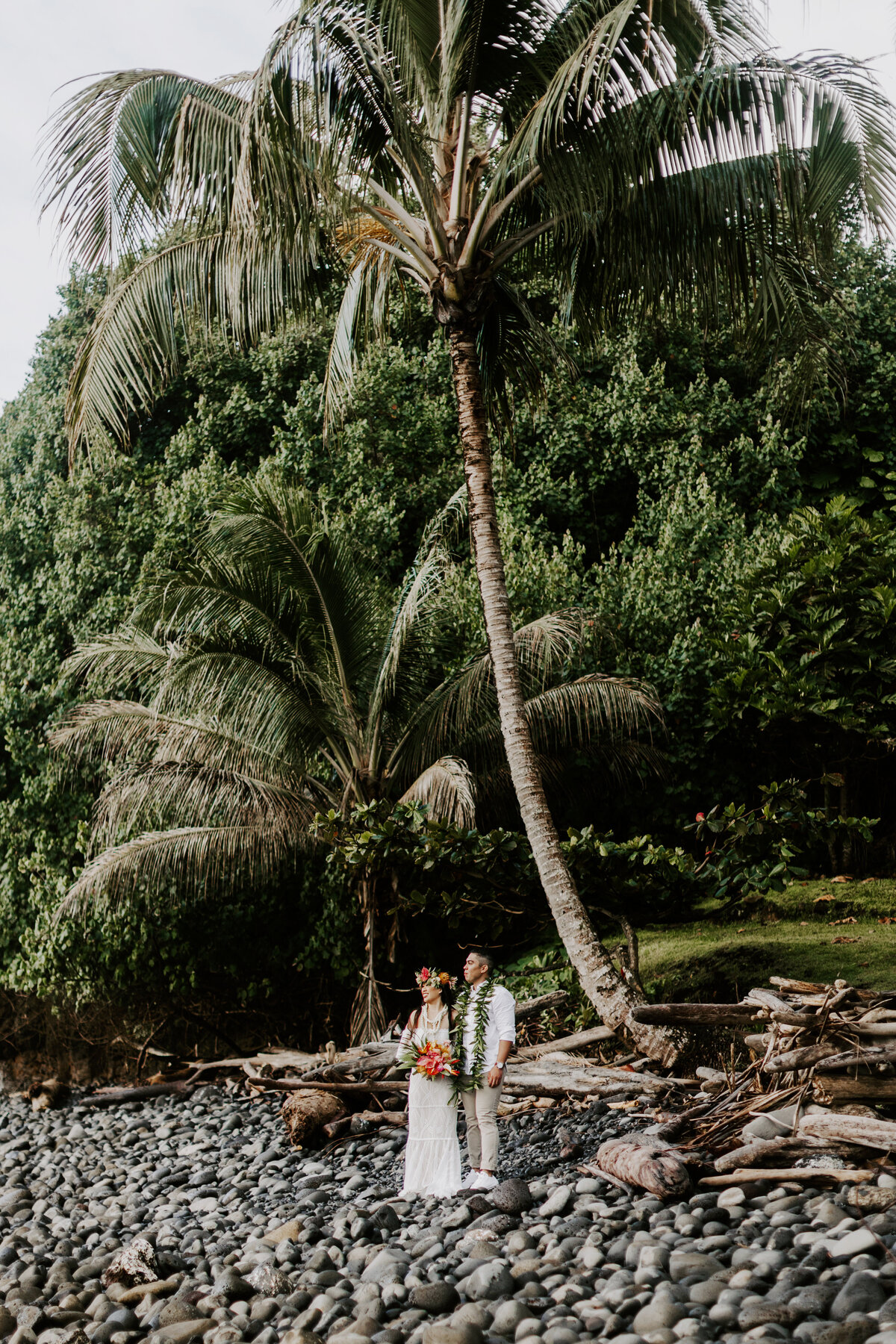 22.04.28_22.04.29_Sarah and Josh_Hilo Hawaii Elopement _0196