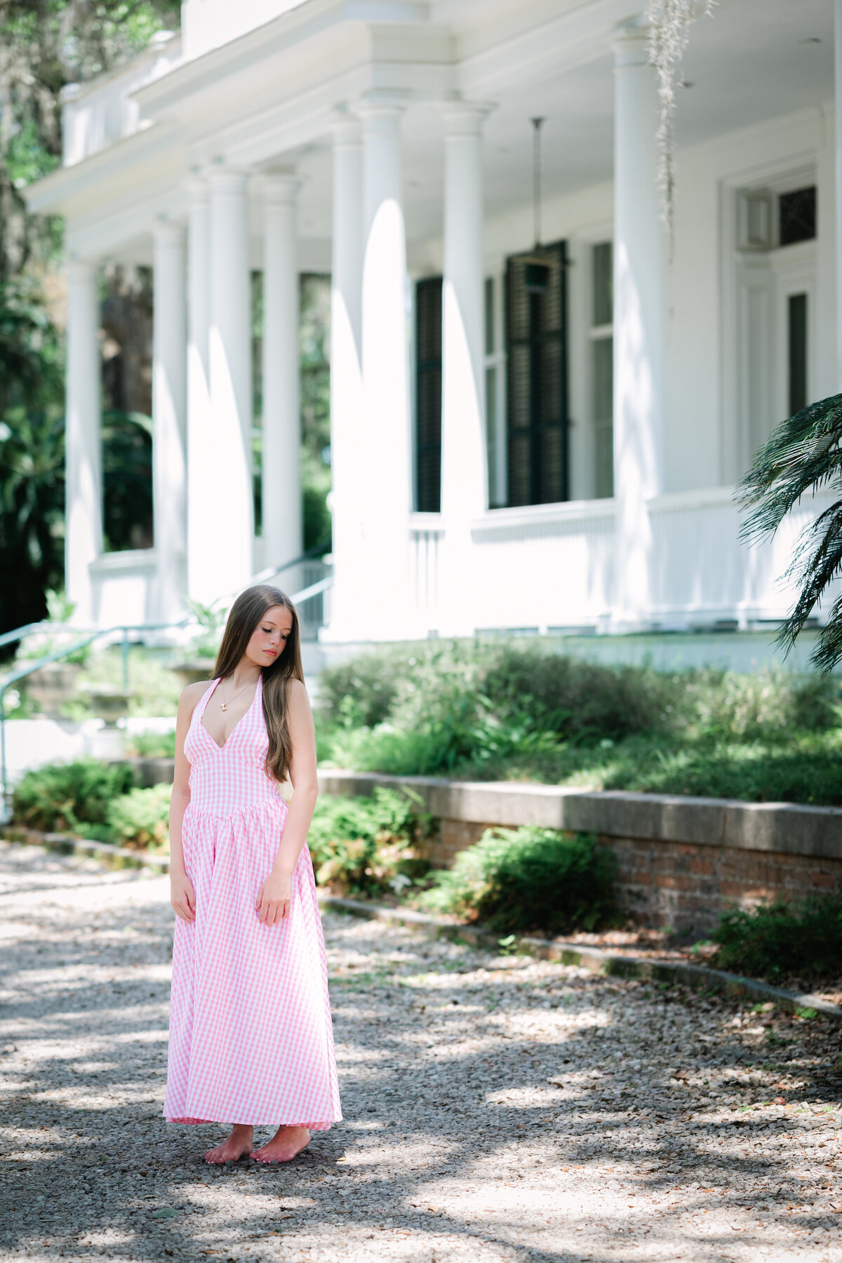 Beautiful teen portrait with a picturesque backdrop by Photography by LV Hughes in Tallahassee. Also serving Bainbridge & surrounding areas. 