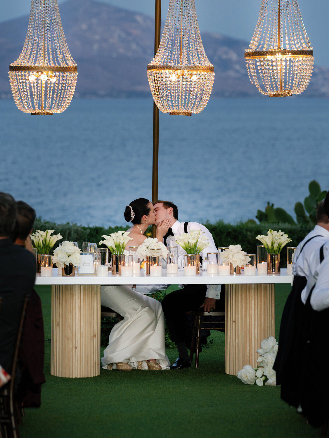 Romantic-Wedding-at-Island-Art-and-Taste–The-Residence-107