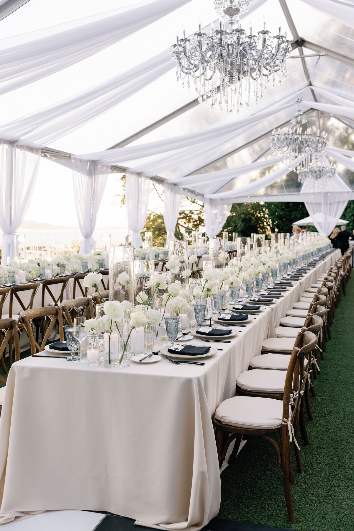 White-Admirals-House-Wedding-Flora-Nova-Design-Seattle-00017